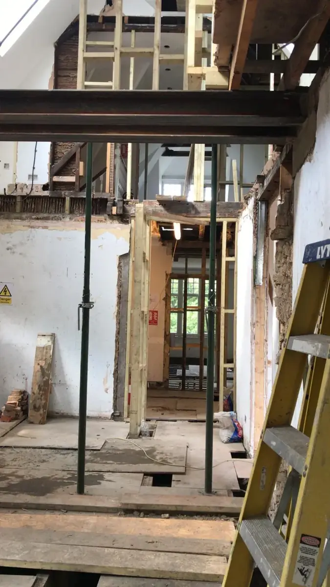 Temporary works for new structural steel